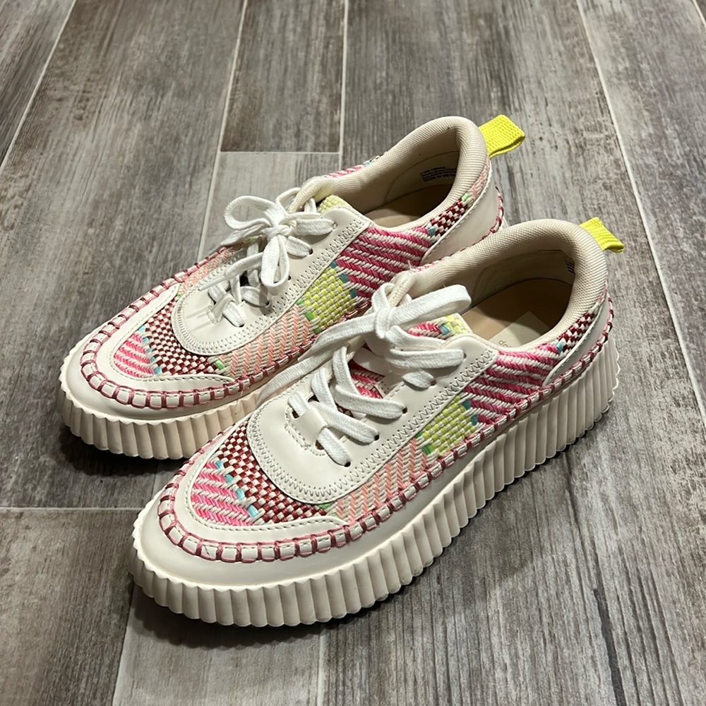 Dolce Vita Women's Dolen Sneaker